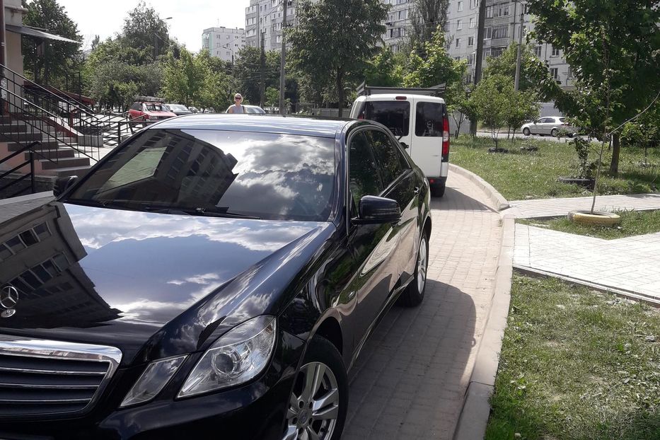 Продам Mercedes-Benz E-Class 2010 года в Львове