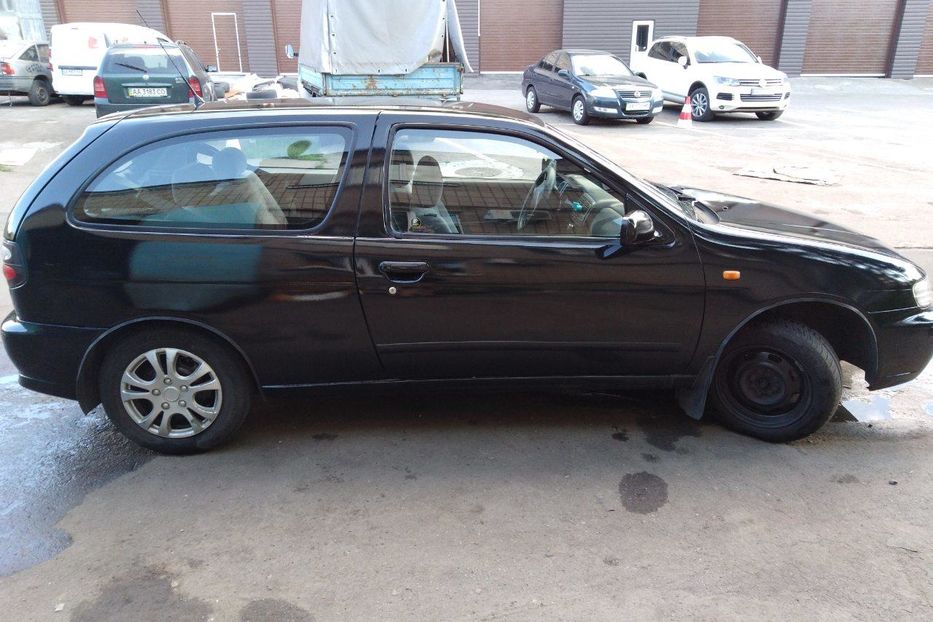 Продам Nissan Almera 1998 года в Киеве