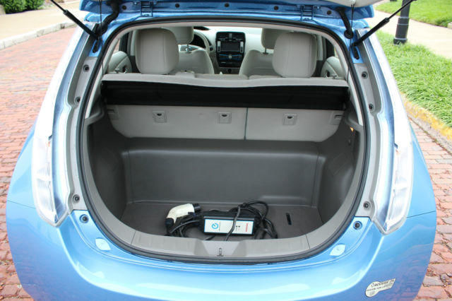 Продам Nissan Leaf SV 2011 года в Тернополе