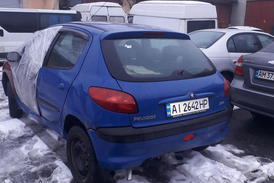 Продам Peugeot 206 2002 года в Киеве