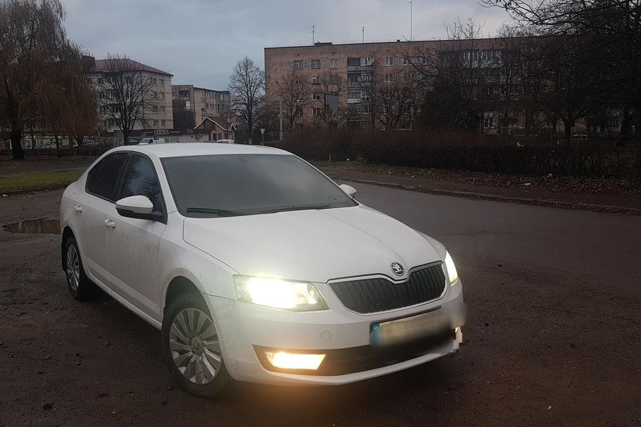 Продам Skoda Octavia A7 2016 года в Луцке