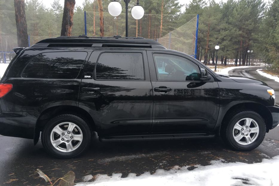 Продам Toyota Sequoia Armored 2013 года в Киеве