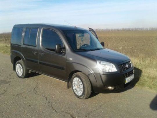 Продам Fiat Doblo пасс. 2011 года в Харькове