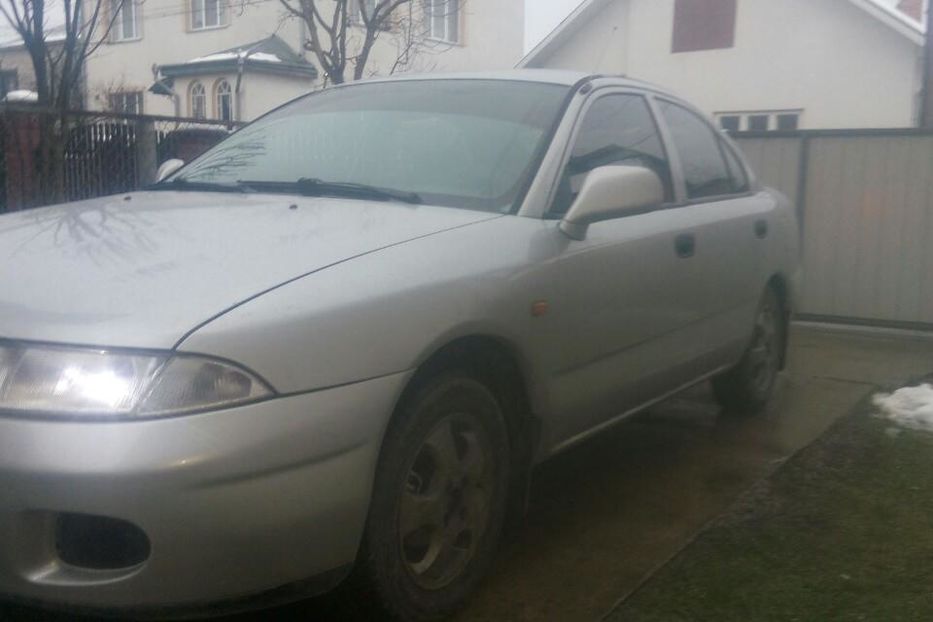 Продам Mitsubishi Carisma 1996 года в Ивано-Франковске