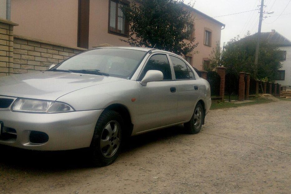 Продам Mitsubishi Carisma 1996 года в Ивано-Франковске