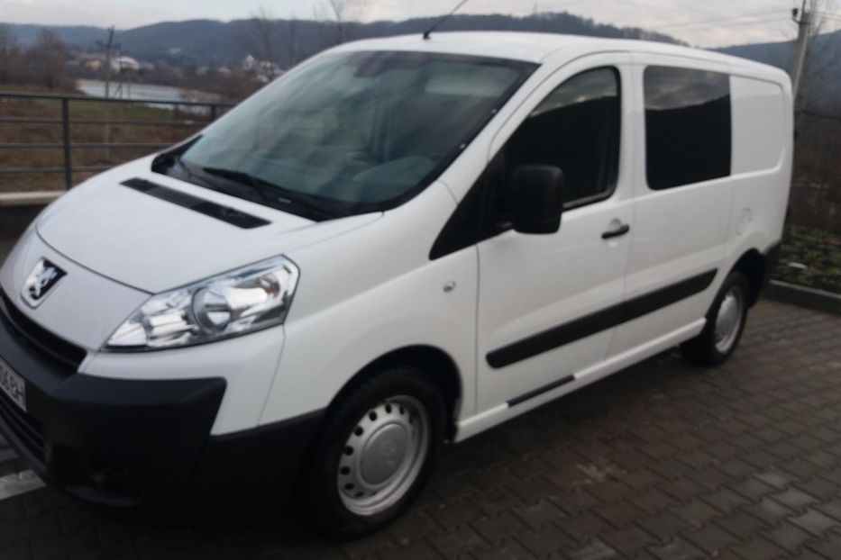 Продам Peugeot Expert пасс. 2010 года в Черновцах