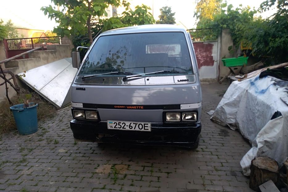 Продам Nissan Vanette пасс. 1983 года в Одессе