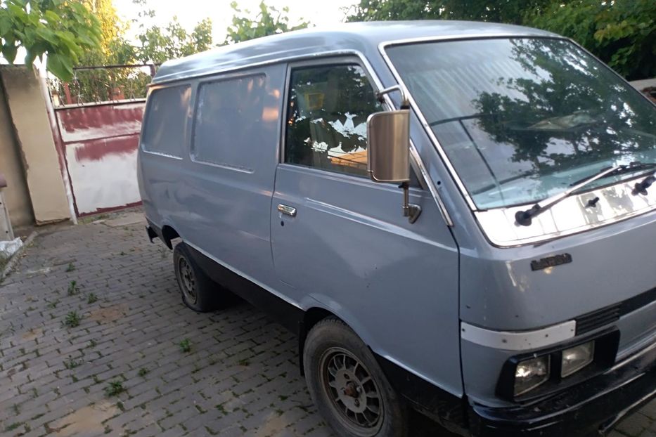 Продам Nissan Vanette пасс. 1983 года в Одессе