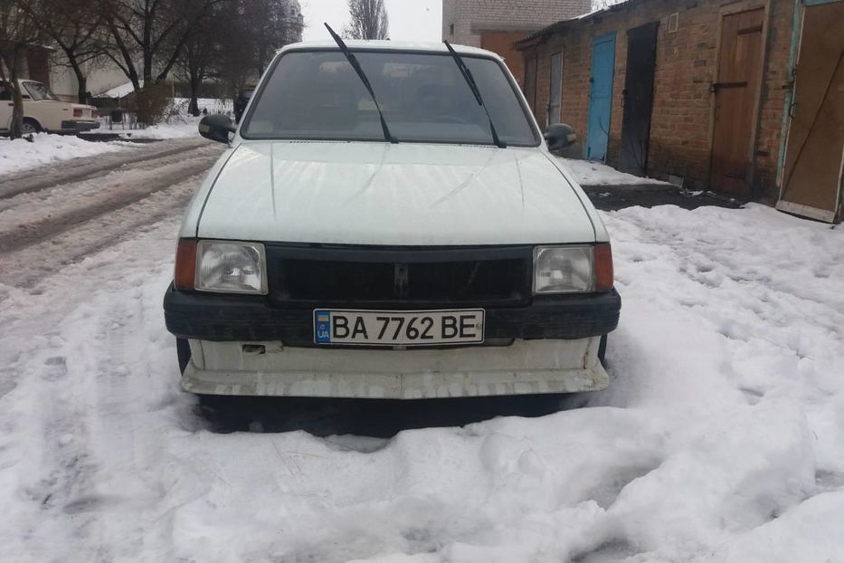 Продам Opel Corsa 1988 года в Кропивницком