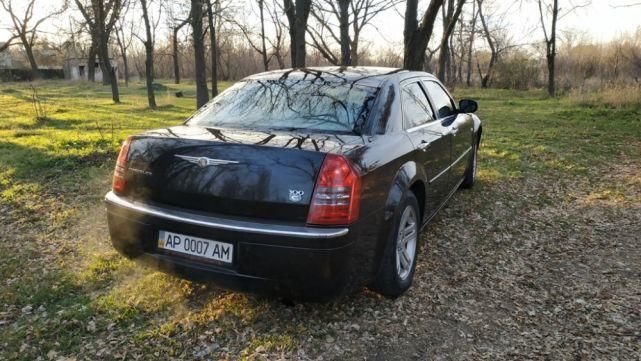 Продам Chrysler 300 C 2006 года в г. Токмак, Запорожская область