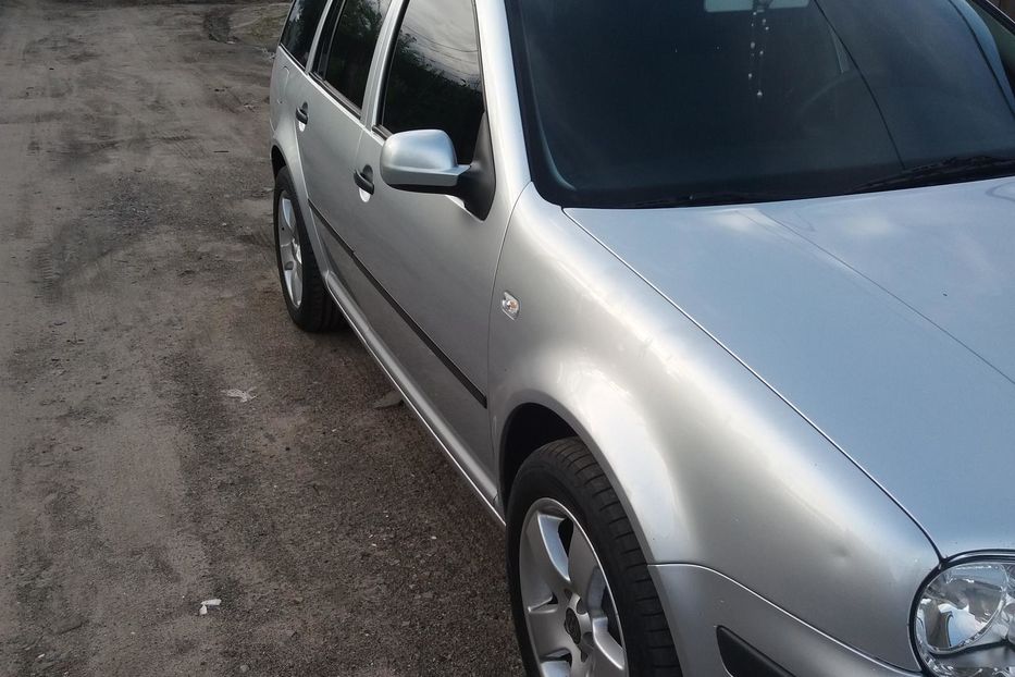 Продам Volkswagen Golf IV 2001 года в Киеве