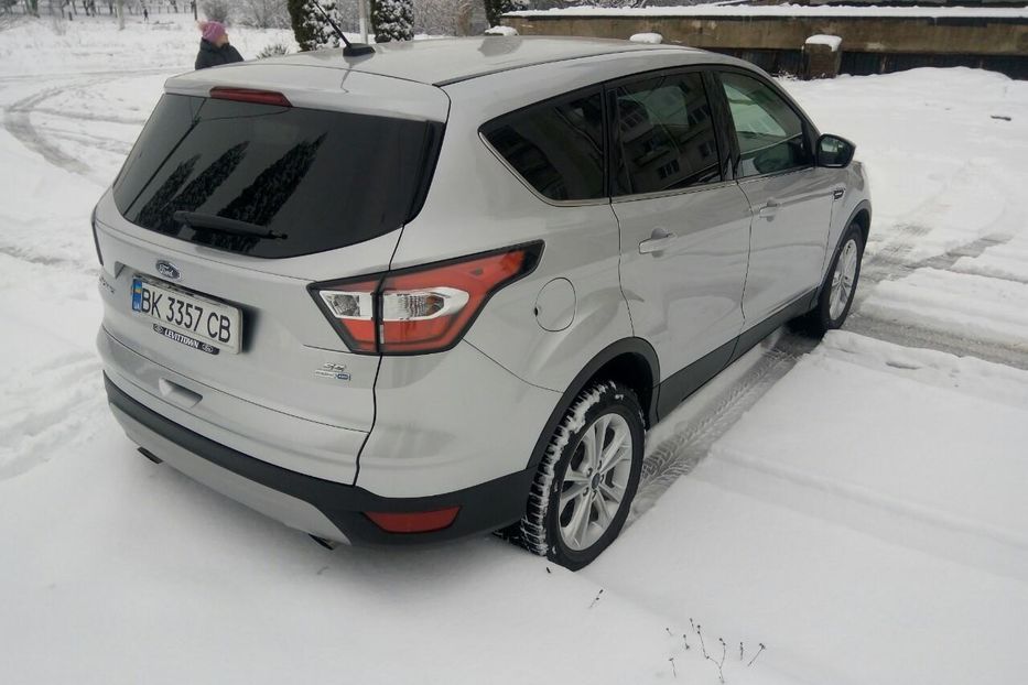 Продам Ford Escape 2017 года в Ровно