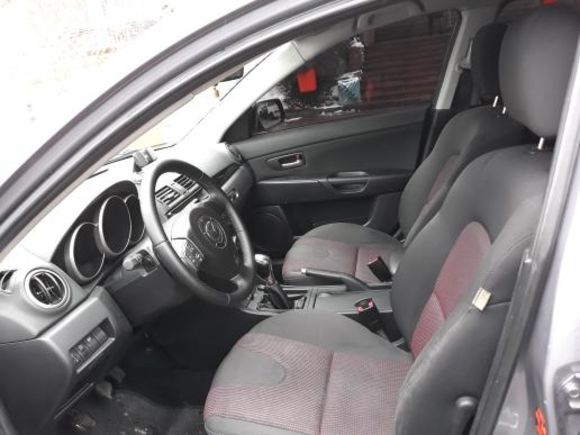 Продам Mazda 3 2004 года в Ивано-Франковске