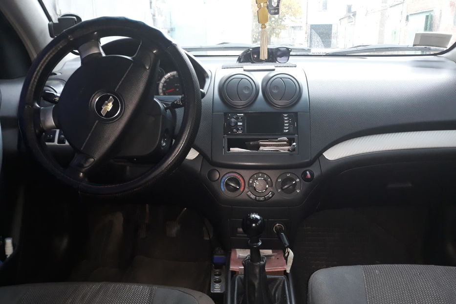 Продам Chevrolet Aveo 2011 года в Киеве