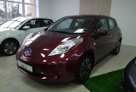 Продам Nissan Leaf SV 2017 года в Харькове