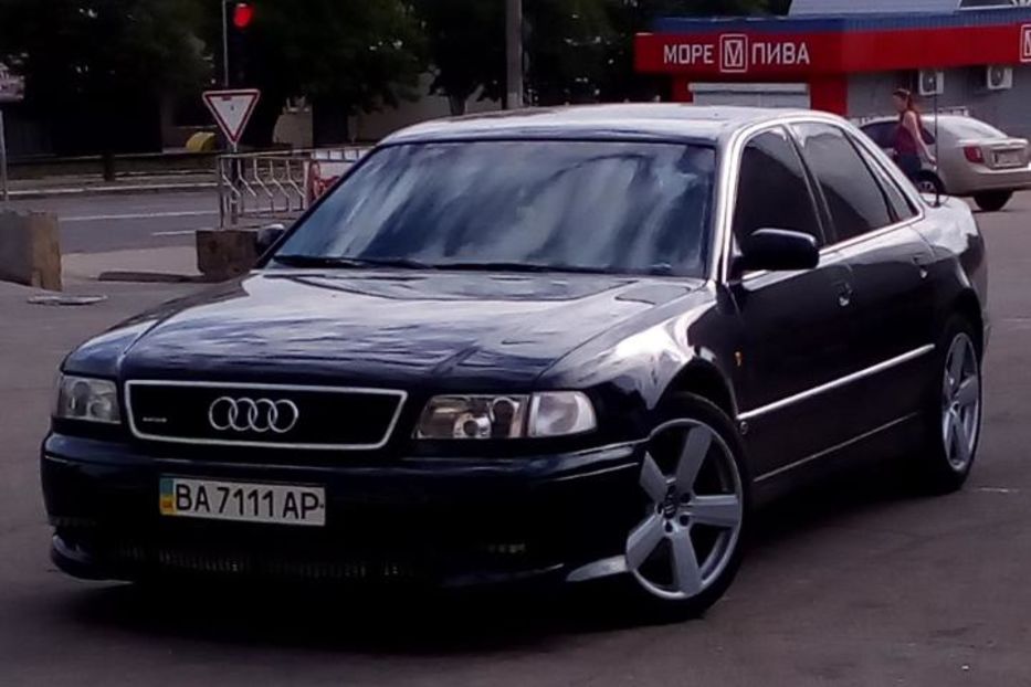 Продам Audi A8 AUDI A8 1997 года в Кропивницком