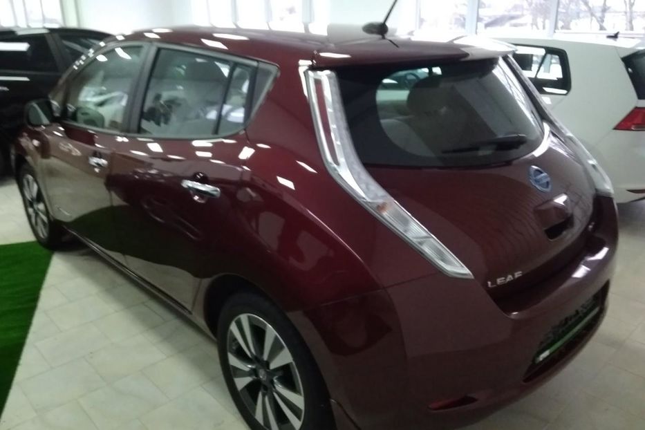 Продам Nissan Leaf SV 2017 года в Харькове