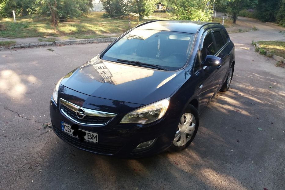 Продам Opel Astra J 2012 года в Чернигове