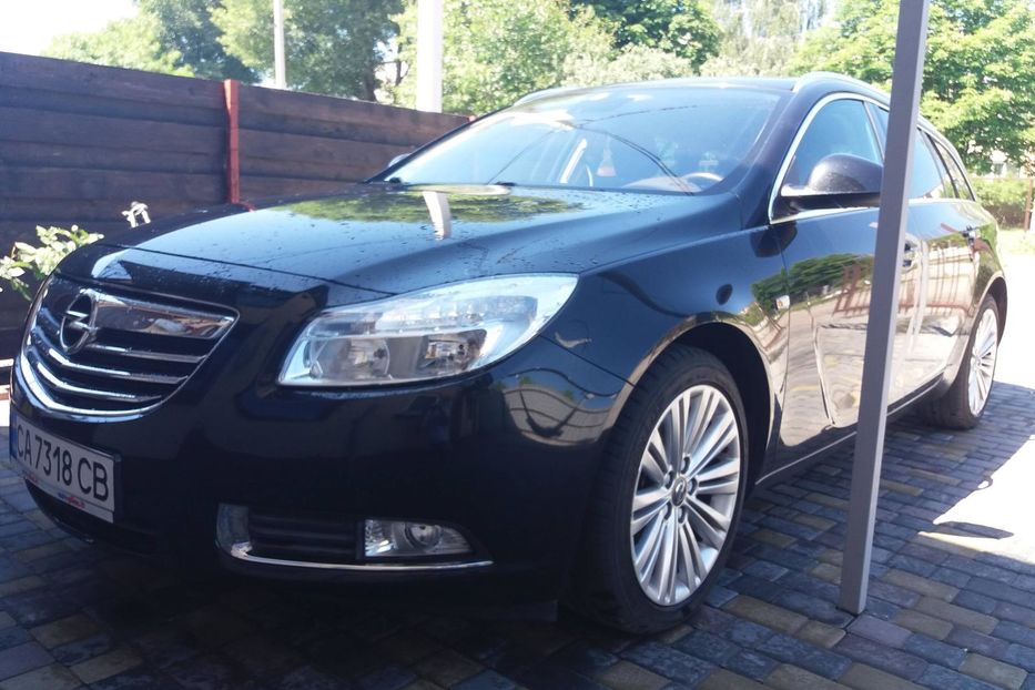 Продам Opel Insignia 2012 года в Черкассах