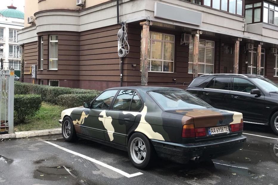 Продам BMW 540 V8 1993 года в Киеве