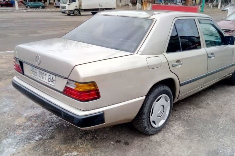 Продам Mercedes-Benz E-Class 124 1986 года в Луганске