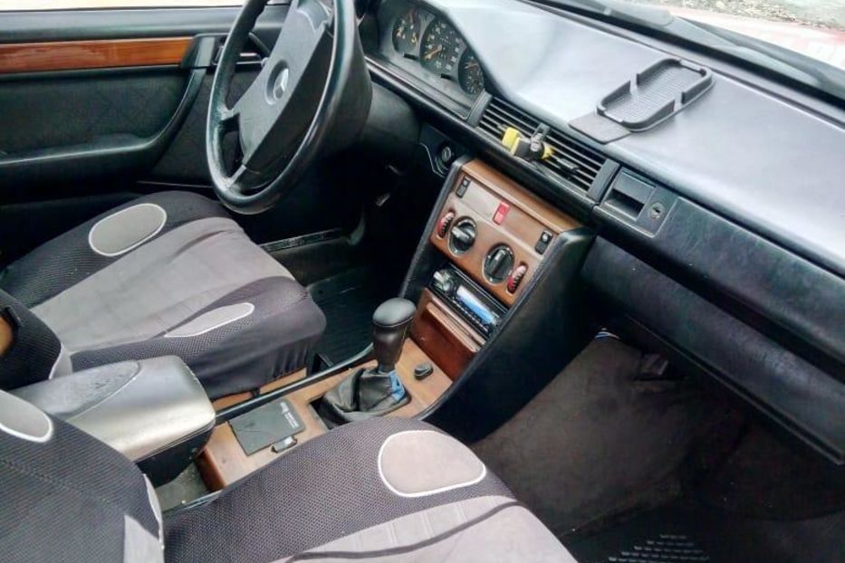 Продам Mercedes-Benz E-Class 124 1986 года в Луганске