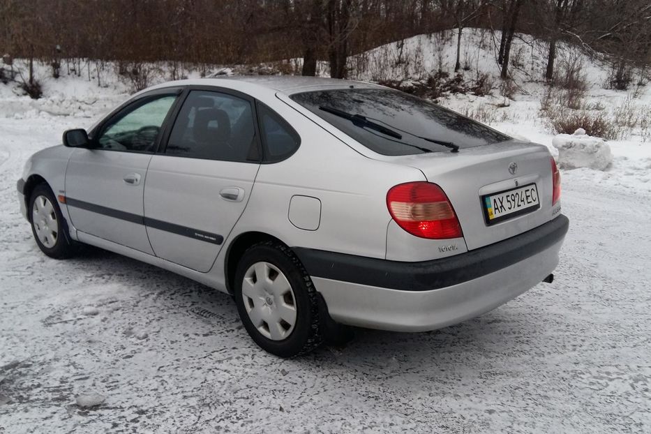 Продам Toyota Avensis 2002 года в Харькове