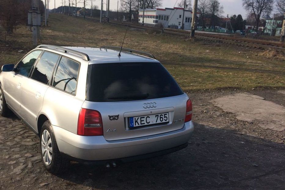 Продам Audi A4 2000 года в Харькове