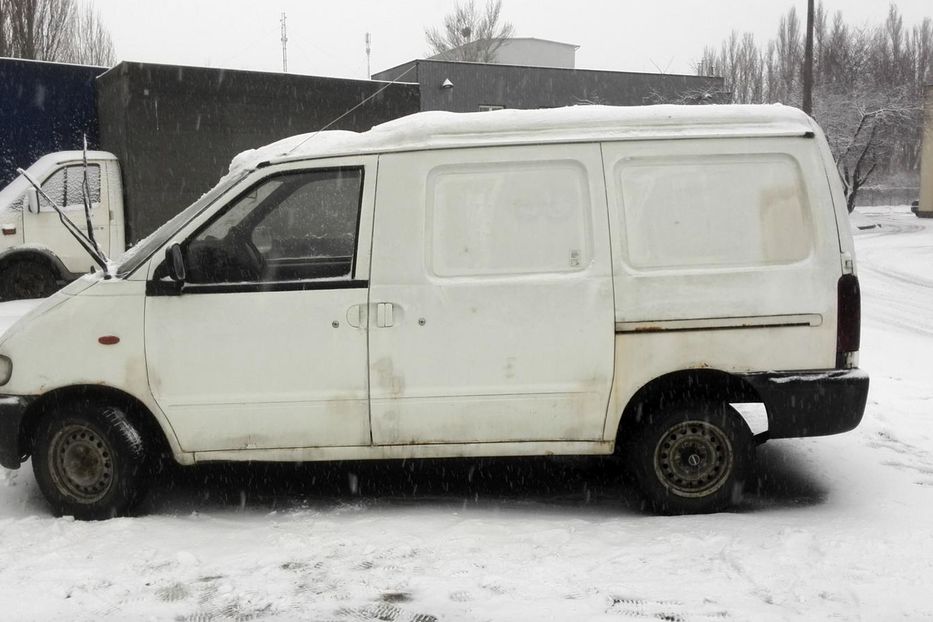 Продам Nissan Vanette груз. 2000 года в Киеве