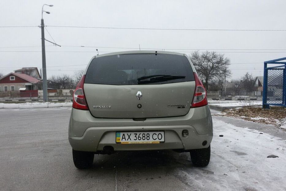 Продам Renault Sandero 2011 года в Харькове