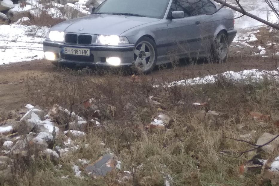 Продам BMW 325 1993 года в Одессе