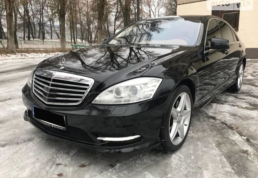 Продам Mercedes-Benz S 550 LONG 4MATIC 2010 года в Днепре