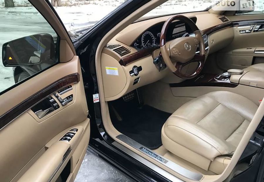 Продам Mercedes-Benz S 550 LONG 4MATIC 2010 года в Днепре