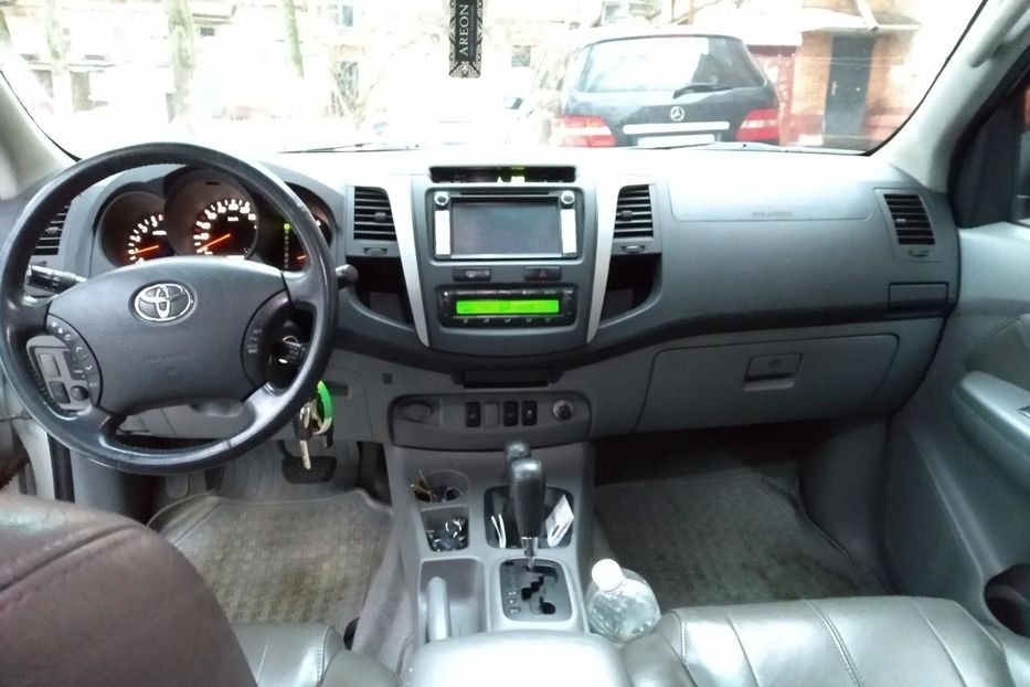 Продам Toyota Hilux 2011 года в Чернигове