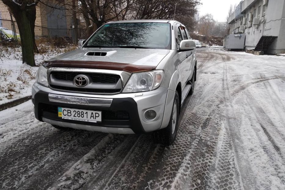 Продам Toyota Hilux 2011 года в Чернигове