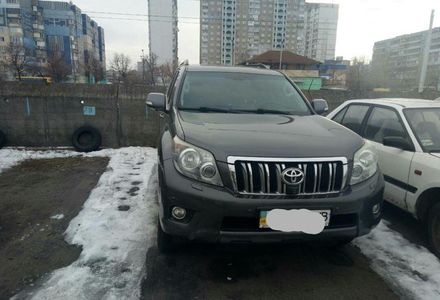 Продам Toyota Land Cruiser Prado 2010 года в Киеве