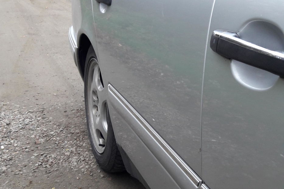Продам Mercedes-Benz E-Class 1998 года в Киеве