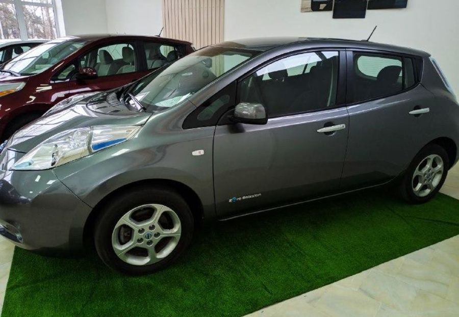 Продам Nissan Leaf SV 2014 года в Харькове