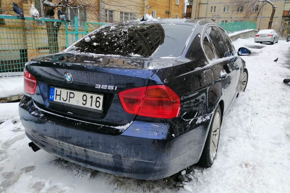 Продам BMW 325 i   E90 2005 года в Киеве