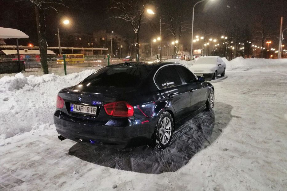 Продам BMW 325 i   E90 2005 года в Киеве