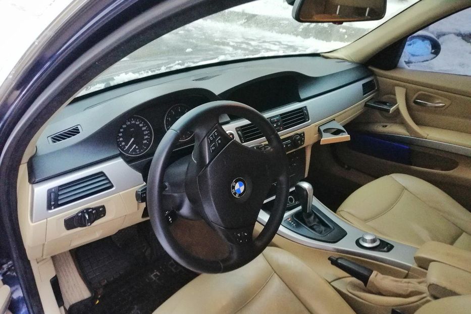 Продам BMW 325 i   E90 2005 года в Киеве