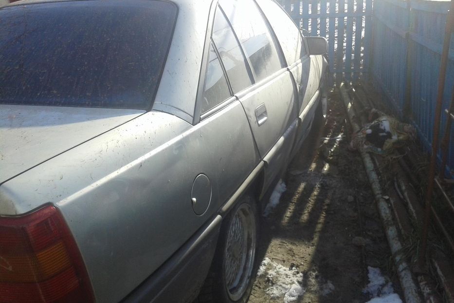 Продам Opel Omega 1988 года в г. Новая Каховка, Херсонская область