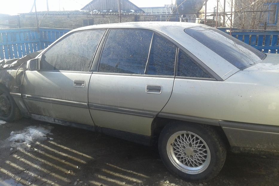 Продам Opel Omega 1988 года в г. Новая Каховка, Херсонская область