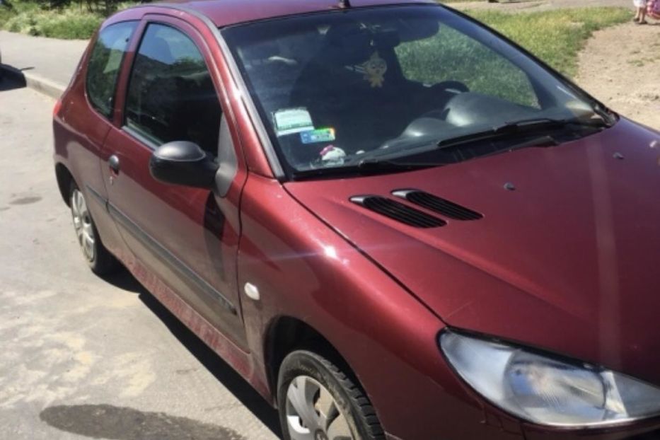 Продам Peugeot 206 2001 года в Черновцах