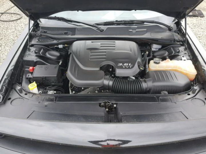 Продам Dodge Challenger SXT 2015 года в Львове