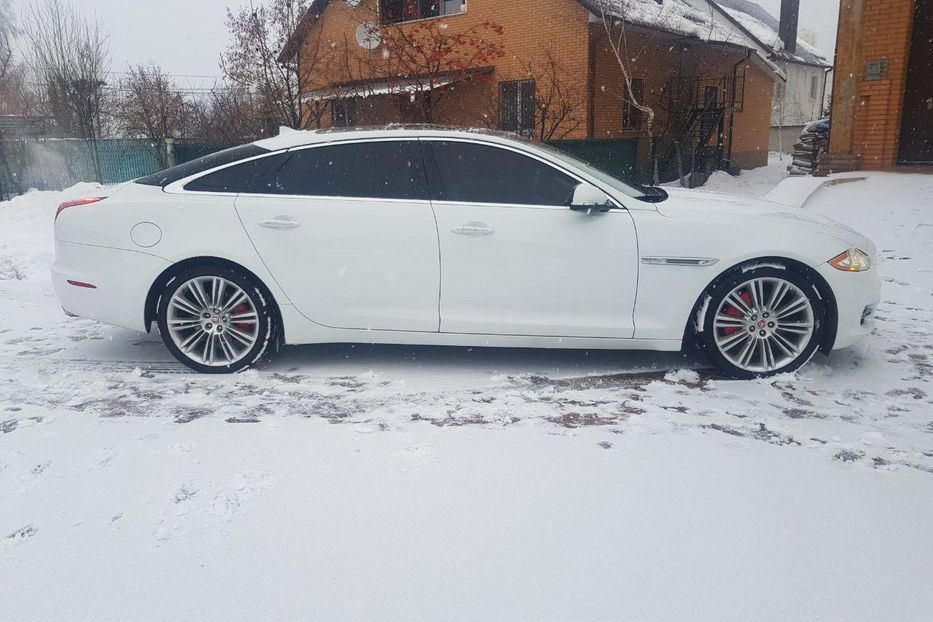 Продам Jaguar XJ Long Portfolio R 2015 года в Киеве