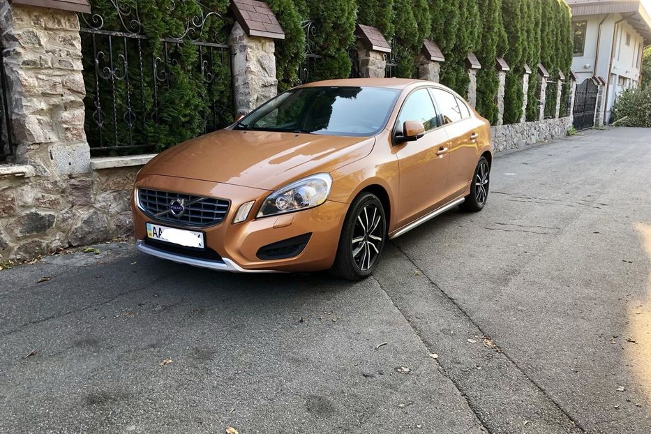 Продам Volvo S60 T4 + Polestar 2013 года в Киеве