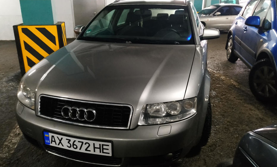 Продам Audi A4 2002 года в Харькове