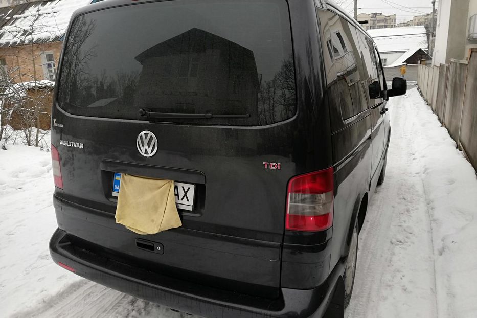 Продам Volkswagen Multivan 2005 года в Киеве