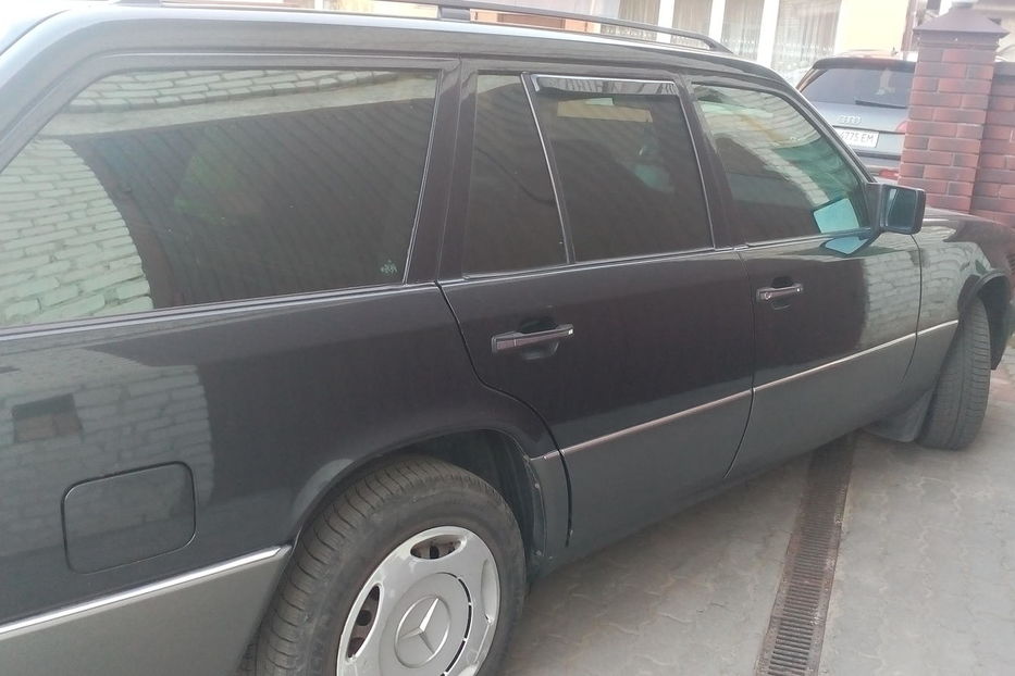 Продам Mercedes-Benz E-Class 1995 года в Львове